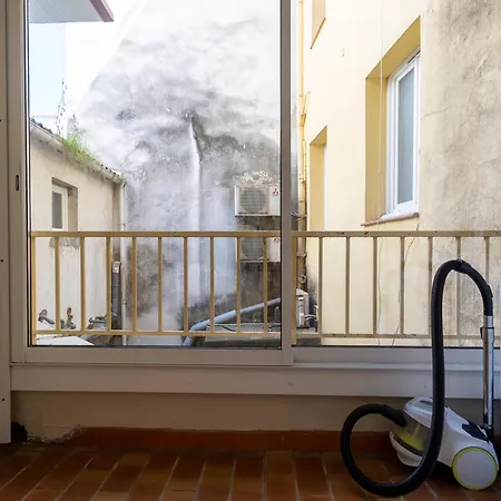 Appartement T1 Et T2, Quartier Citadelle, St Francois Ajaccio (Corsica)